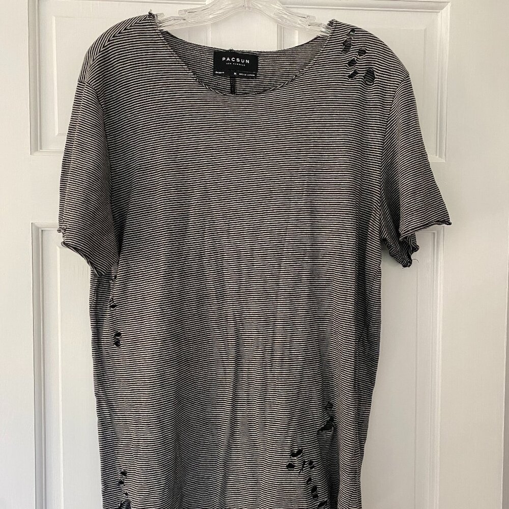 PacSun longer fit tshirt